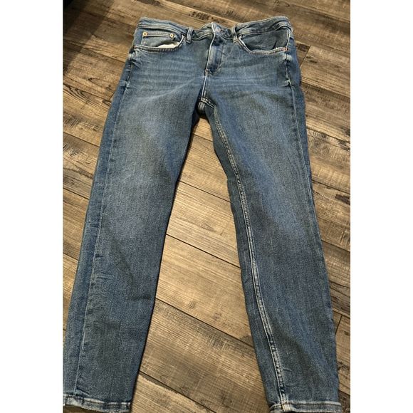 Zara Women’s 12 Denim Jeans Tapered Leg Mid Rise Blue 33x28 - Picture 2 of 6